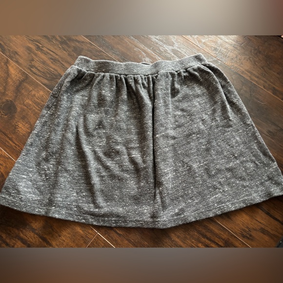 Grey Skirt - Picture 3 of 4